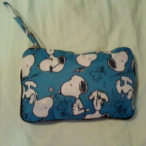 Peanuts Snoopy Blue Wristlet/Duffle Bag